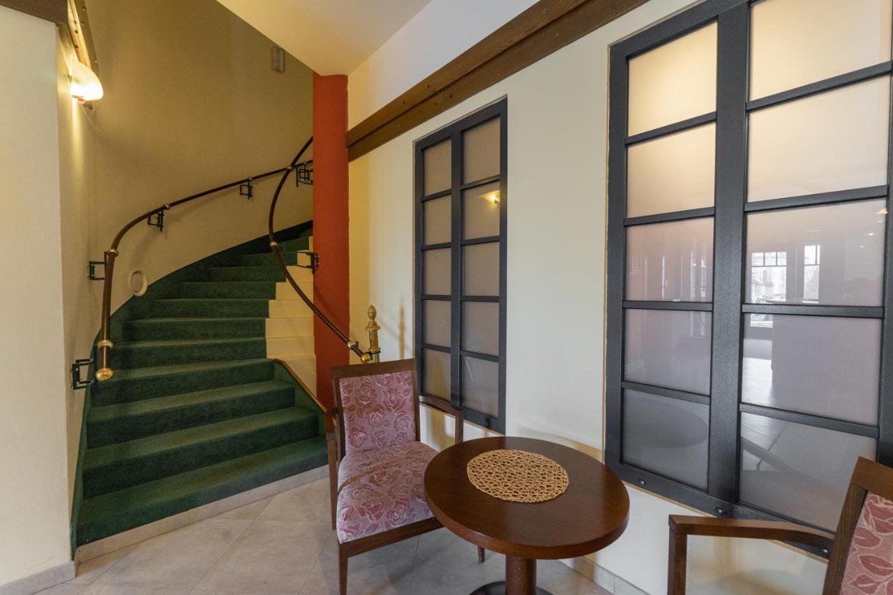 Hotel Amco Zabreh Ngoại thất bức ảnh